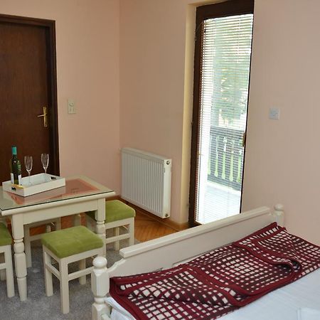 Guest House Colovic ซลาตีบอร์ ภายนอก รูปภาพ